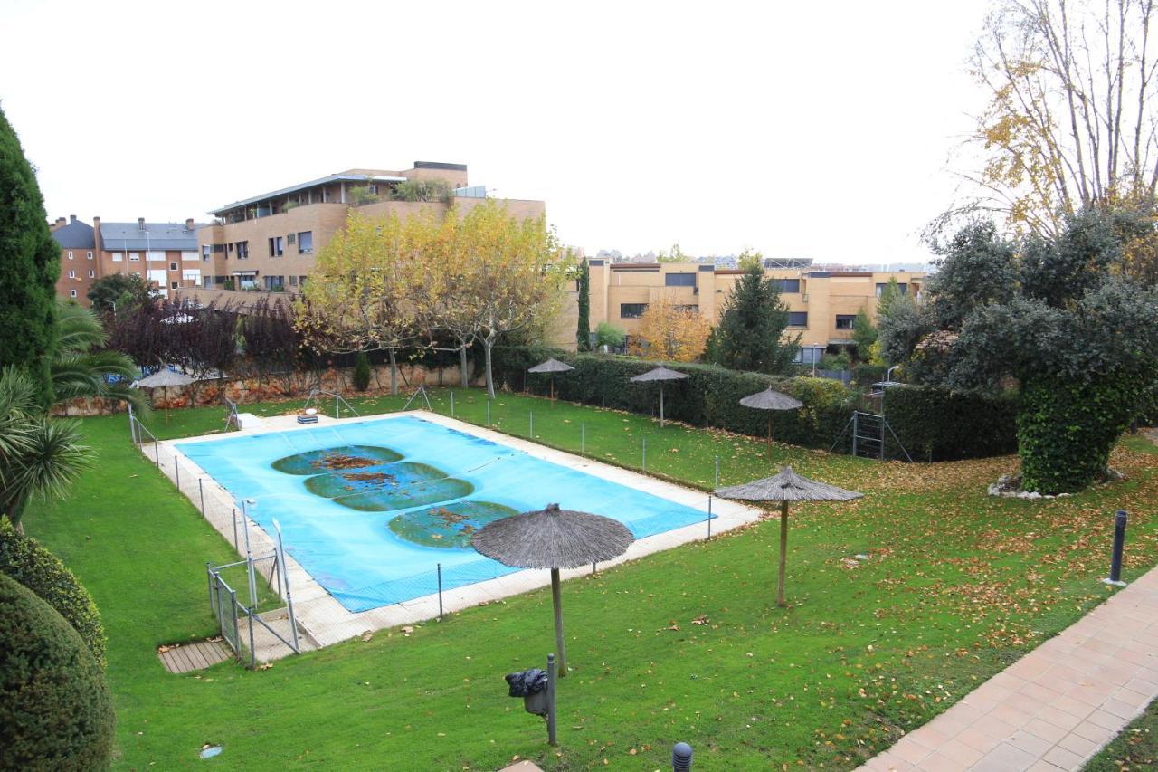 Precioso Apartamento Con Piscina Y Bien Comunicado Appartement Las Rozas de Madrid Buitenkant foto